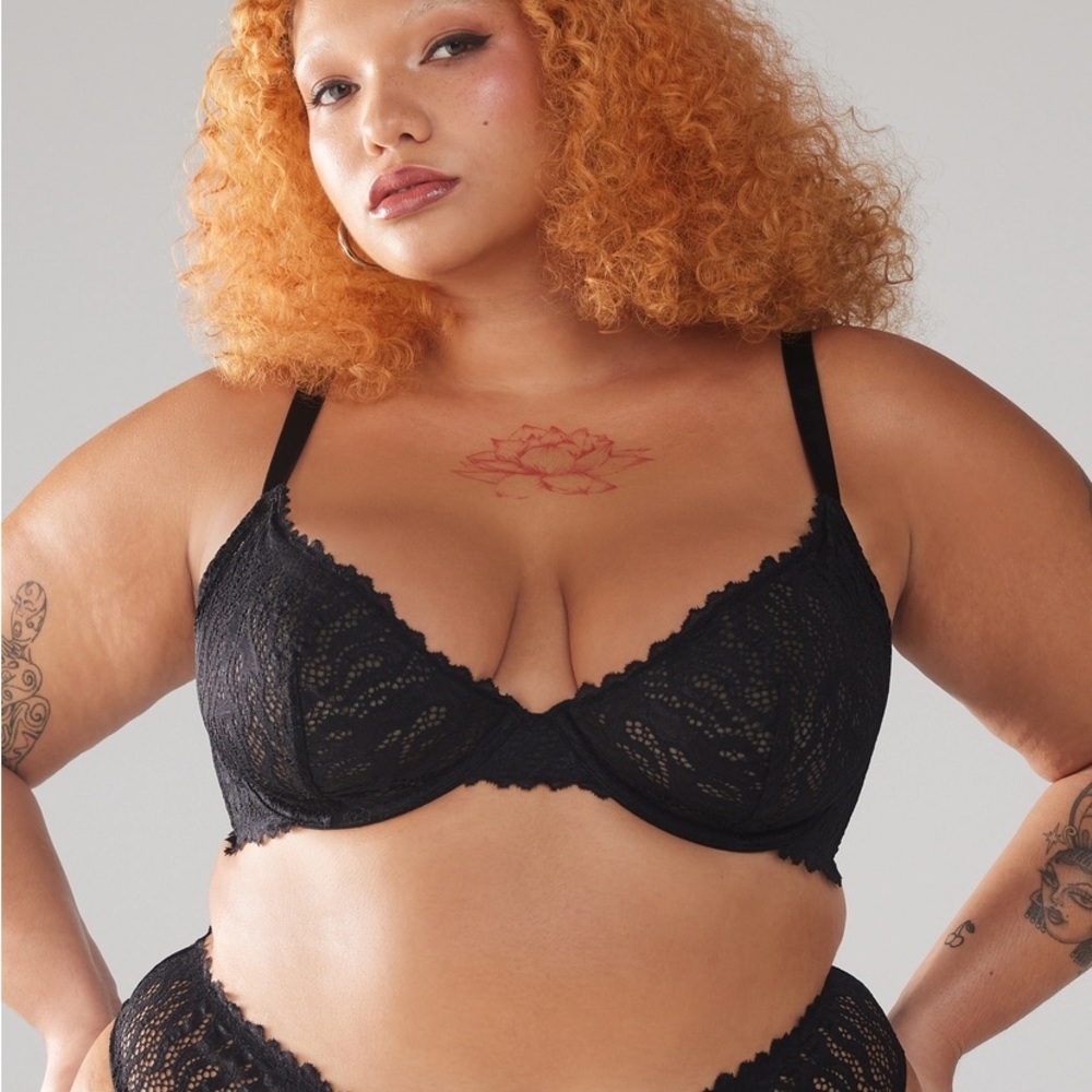 Savage X Fenty Fast Lane Lace Unlined Plunge Bra Size 44DD
